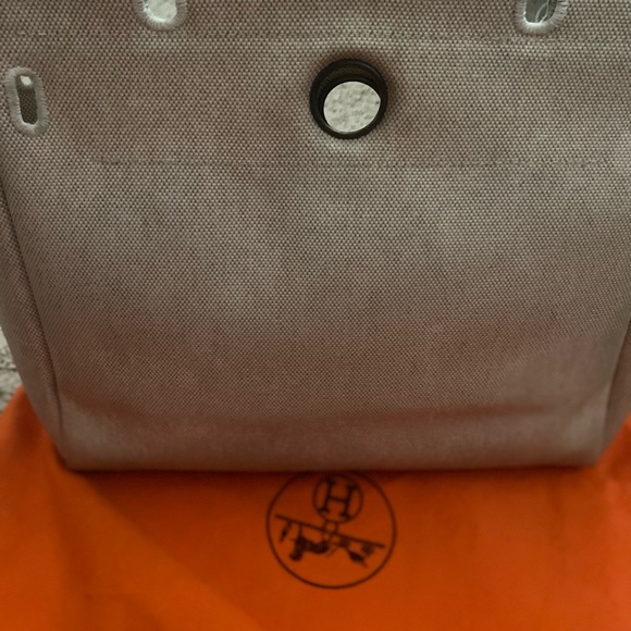 Hermes - Picture 13 of 13